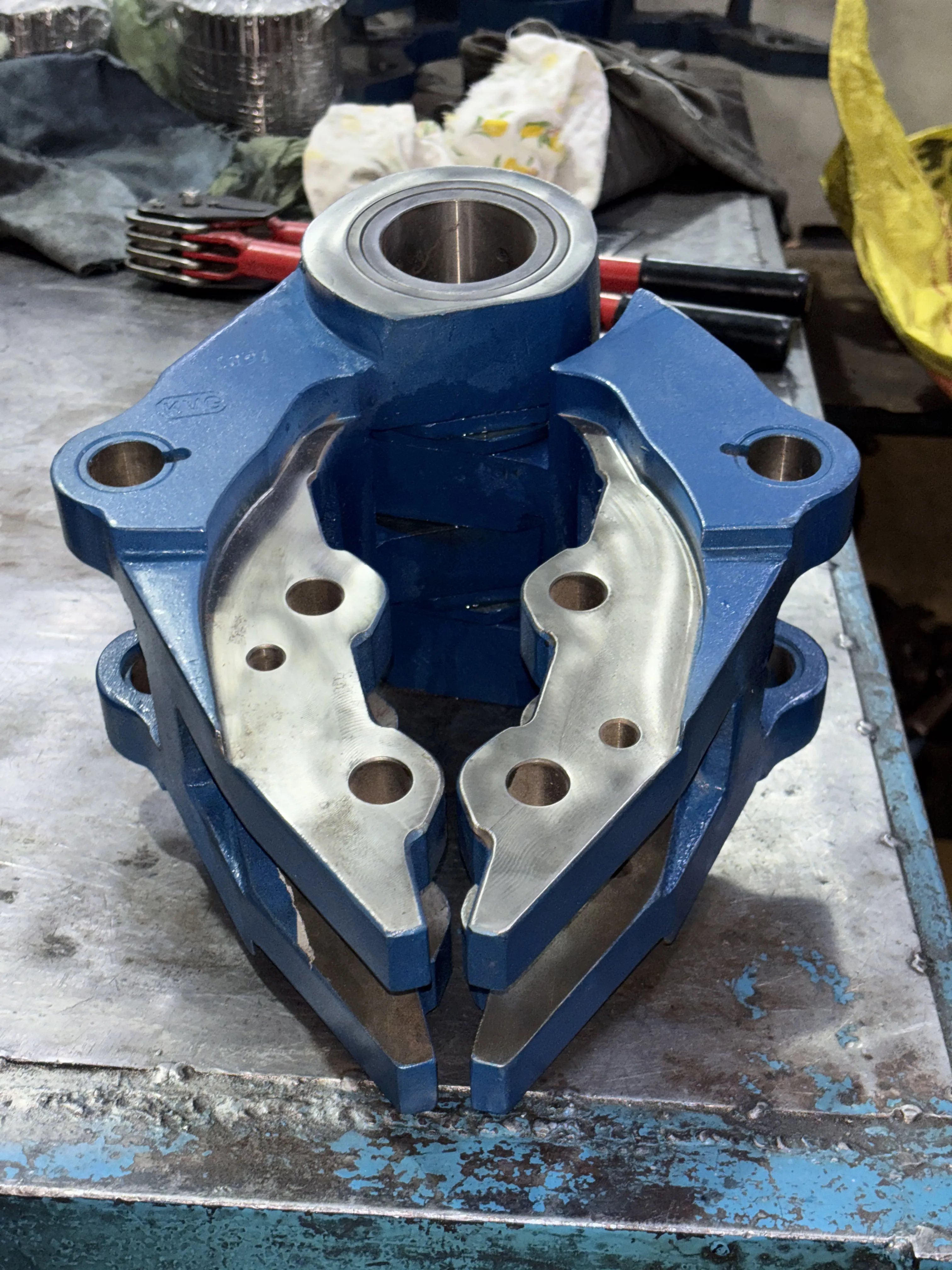 Mould Holders for container glass IS machines, manufactured by KVG Enterprises
